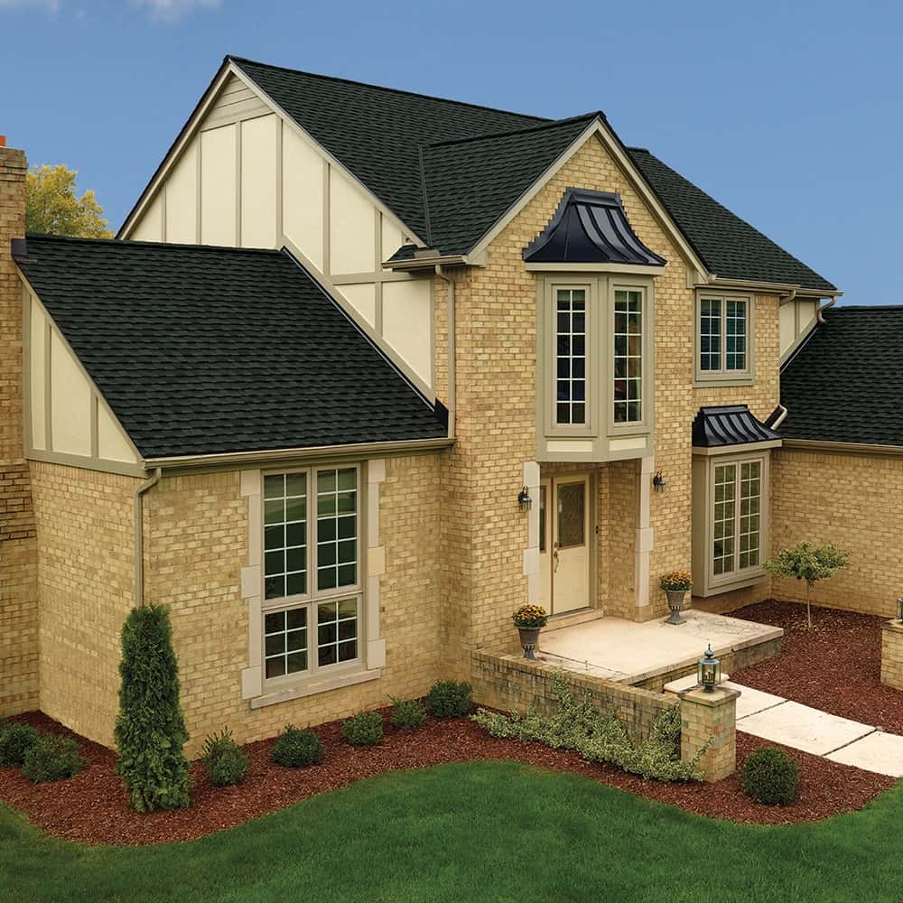 GAF Timberline UHD® With Dual Shadow Line Charcoal House