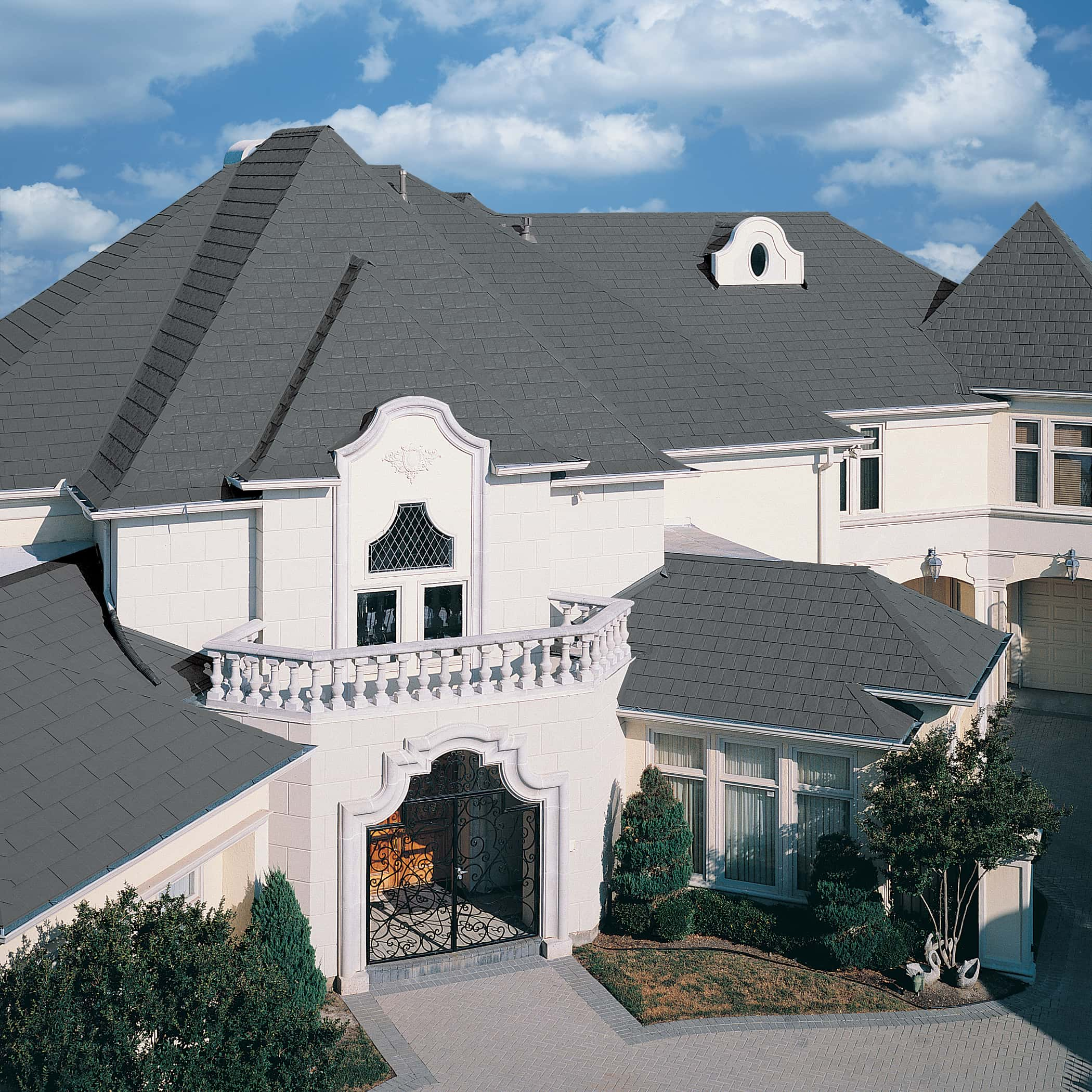 TAMKO Metalworks Stonecrest Slate Sierra Slate Grey House